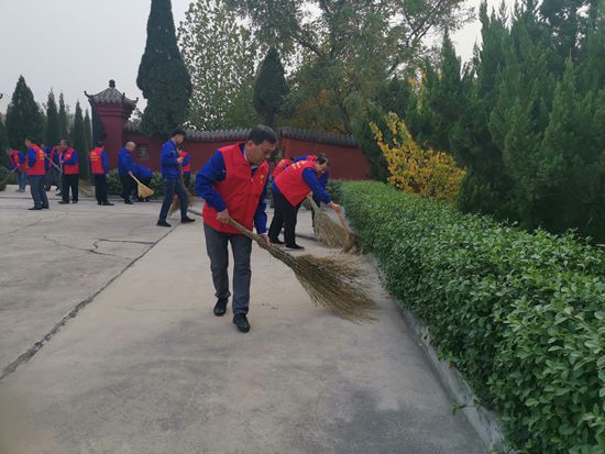 魯中水泥黨支部開展志愿者服務活動31