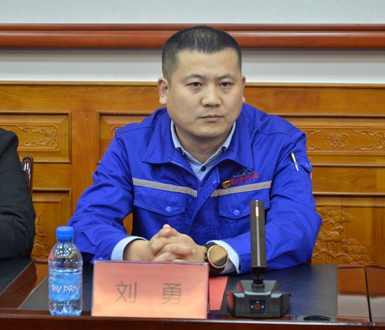 “重山?娜公益”慈善基金舉行啟動(dòng)儀式20