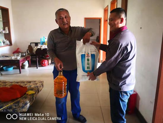 魯中水泥黨支部走訪幫扶困難群眾39