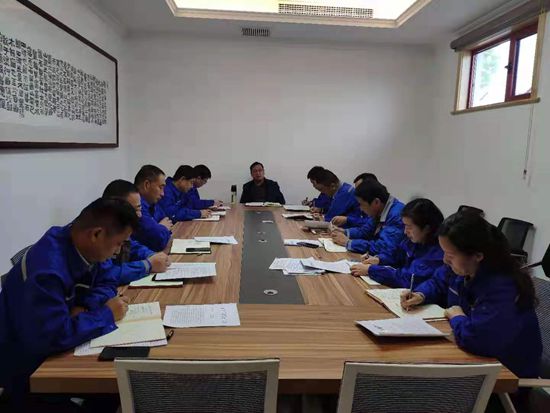 思沃瑞召開月度工作會議43