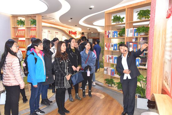 山東理工大學(xué)MBA移動(dòng)課堂走進(jìn)重山集團(tuán)31