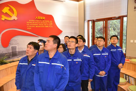 傳承紅色基因  堅(jiān)定理想信念11