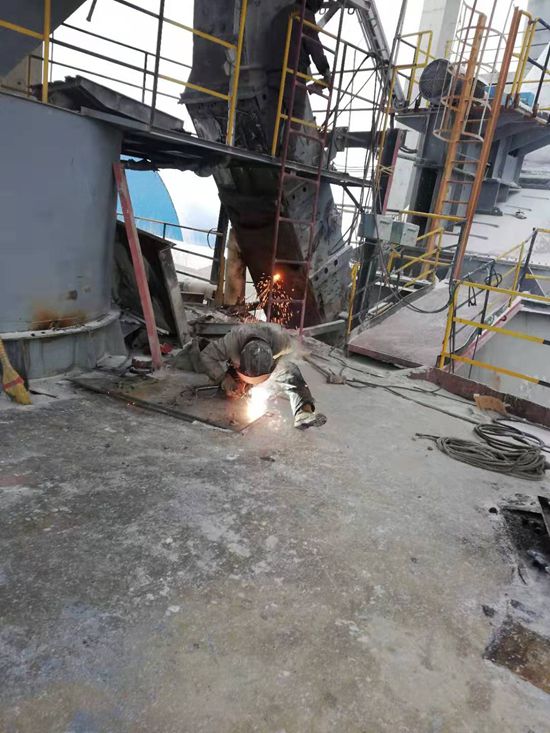 大修進(jìn)行時(shí)，這里有一群可愛(ài)的重山人.......（三）82