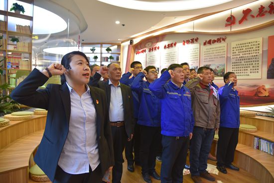 開展主題黨日活動 提升黨性修養(yǎng) ——魯中水泥、南韓學(xué)校黨支部黨員走進(jìn)初心學(xué)堂64