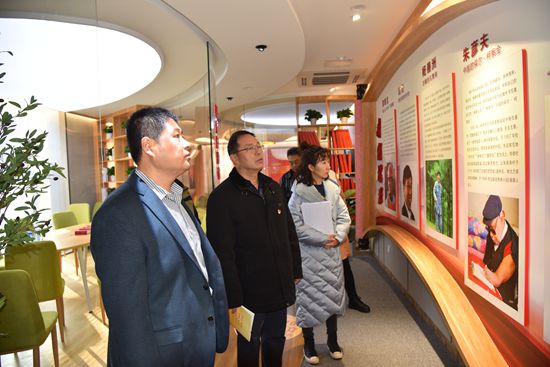 開展主題黨日活動 提升黨性修養(yǎng) ——魯中水泥、南韓學(xué)校黨支部黨員走進(jìn)初心學(xué)堂64