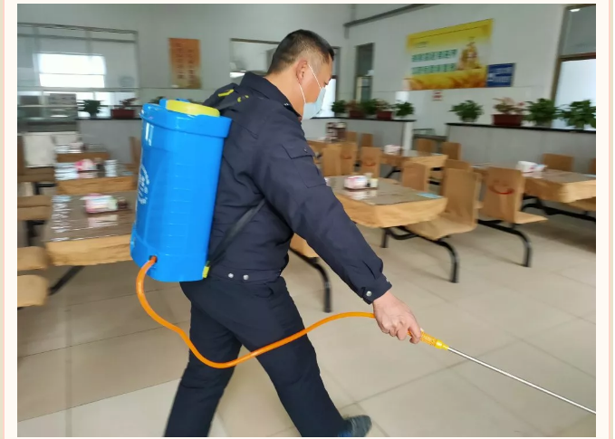 重山集團(tuán)召開緊急會議 ，安排部署疫情防控工作95