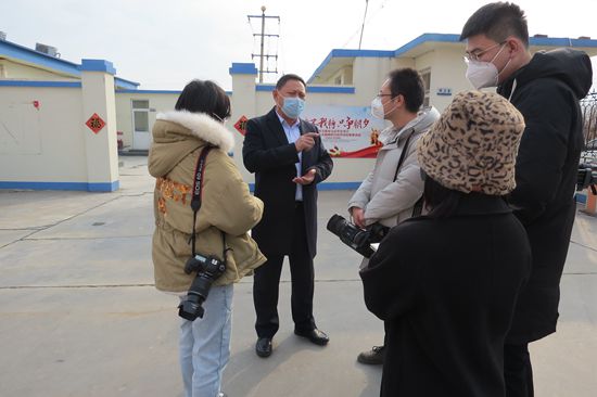 黃驊市電視臺到黃驊三陽(yáng)采訪(fǎng)報道63