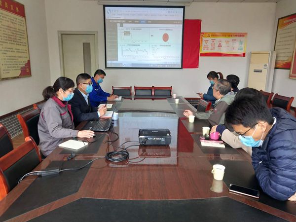 區發(fā)改局到魯中水泥調研31