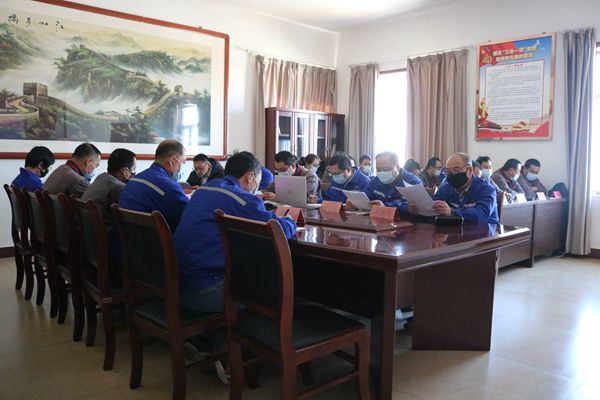 魯蒙公司組織會(huì )議學(xué)習 60