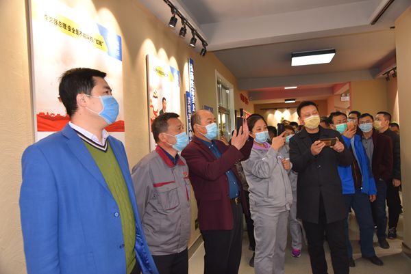 多家企業(yè)到集團安全教育中心參觀(guān)交流65