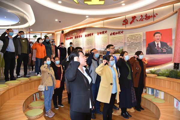 淄川區黨建工作實(shí)訓班到集團參觀(guān)學(xué)習30