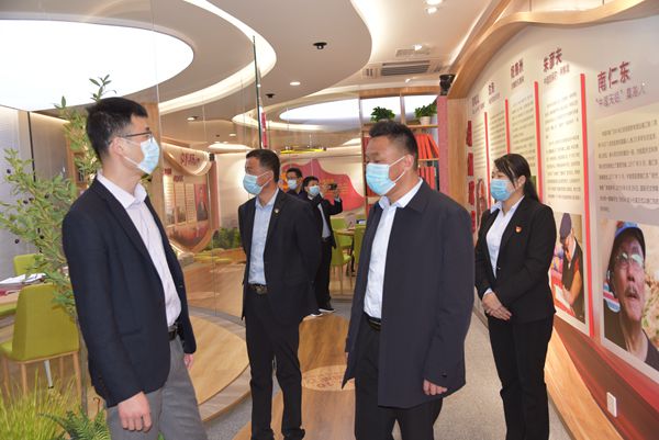 七河生物公司到集團參觀(guān)交流 42