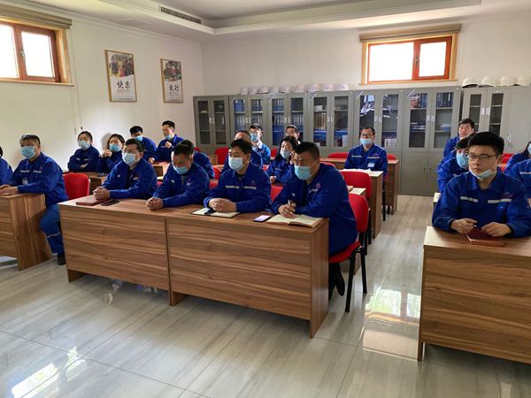 重山思沃瑞組織“致良知”學(xué)習70