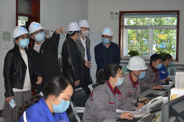 百年建筑網(wǎng)到魯中水泥參觀(guān)交流44