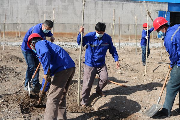 魯蒙水泥黨支部開(kāi)展主題黨日活動(dòng)0