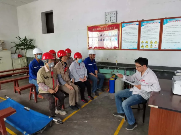 粉磨車(chē)間組織安全事故應急演練35