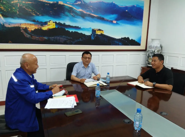 扎實(shí)有效推進(jìn)黨建工作 ——集團機關(guān)黨支部召開(kāi)支委會(huì )、黨員大會(huì )21