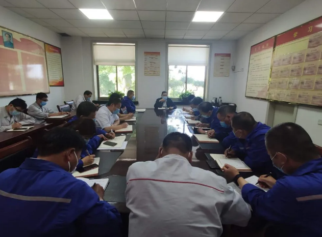 魯中水泥召開(kāi)部門(mén)聯(lián)席會(huì )議17