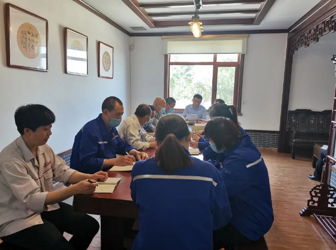 集團辦公室組織集體學(xué)習10