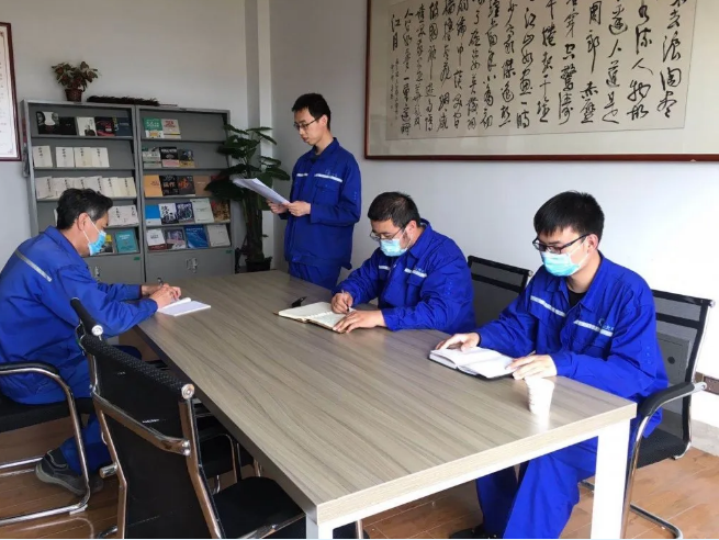 重山光電組織全員學(xué)習董事長(cháng)講話(huà)精神31