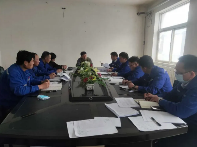 魯蒙公司組織召開(kāi)成本分析會(huì )47
