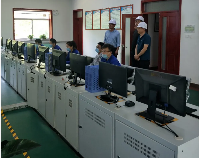 山東科達集團到魯中水泥參觀(guān)考察67