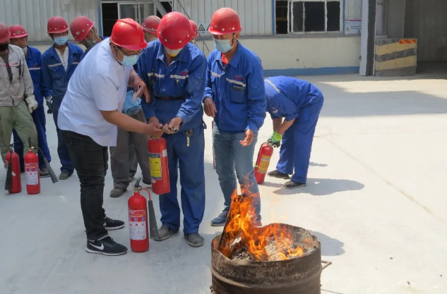 黃驊三陽(yáng)公司組織開(kāi)展火災消防應急演練3