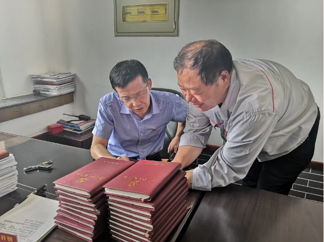 “督察交流”夯實(shí)黨建基礎85