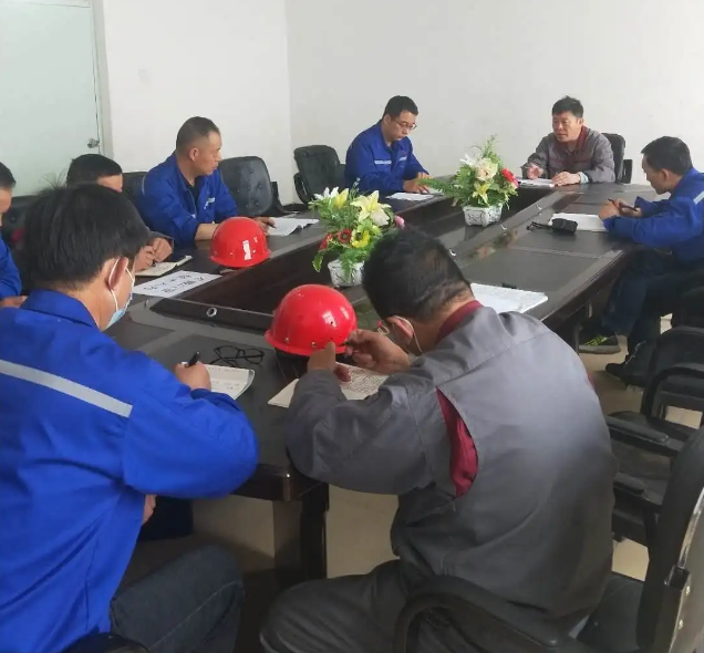 魯蒙公司召開(kāi)熟料專(zhuān)題會(huì )議99