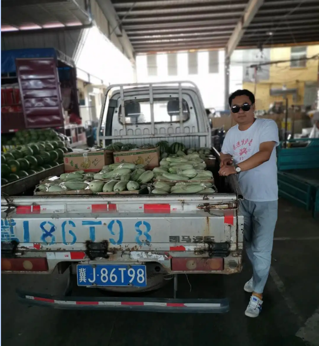 炎炎夏日送清涼 絲絲情意暖人心1