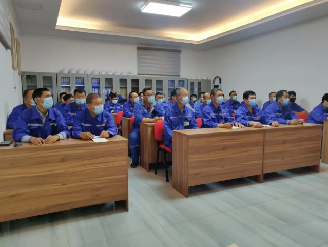 重山思沃瑞組織安全生產(chǎn)月教育培訓70