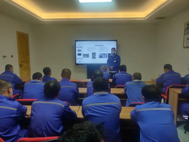 重山思沃瑞組織安全生產(chǎn)月教育培訓70