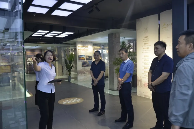 海信集團地產(chǎn)公司到魯中水泥參觀(guān)考察28