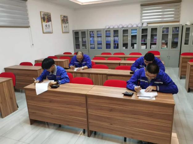 思沃瑞開(kāi)展化驗員理論考試3