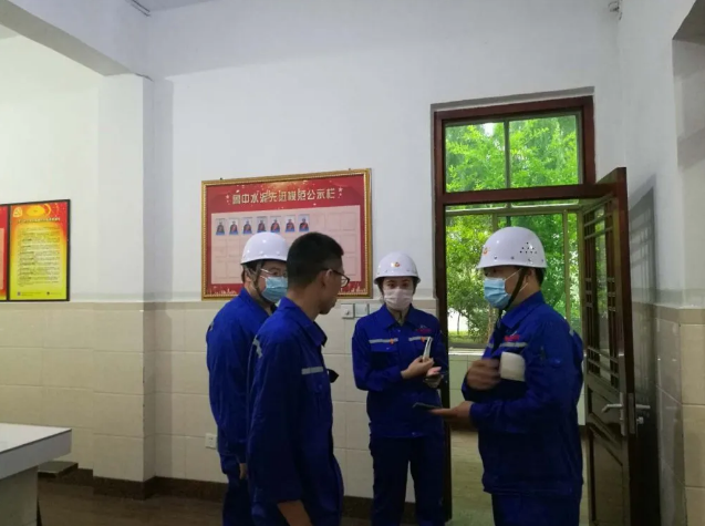 魯中水泥組織勞動(dòng)防護用品大檢查活動(dòng)59