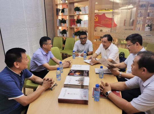 市委黨校領(lǐng)導到重山集團調研指導72