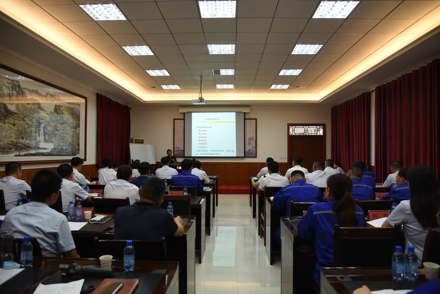 集團高層研修班《財務(wù)管理與價(jià)值創(chuàng  )造》課程圓滿(mǎn)結束91