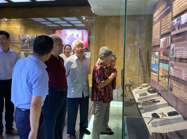 集團“企業(yè)開(kāi)放日”如火如荼進(jìn)行中14