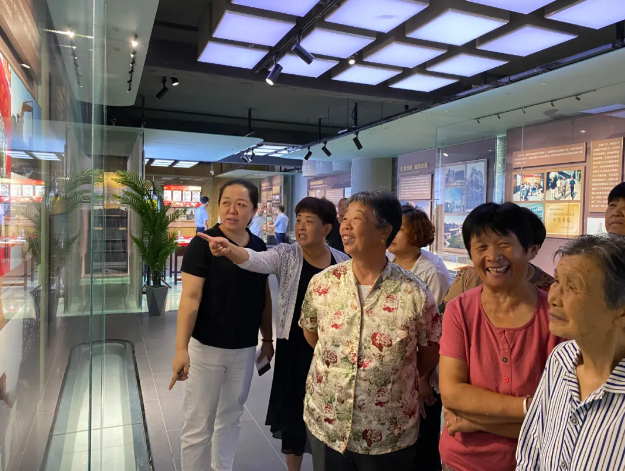 集團“企業(yè)開(kāi)放日”如火如荼進(jìn)行中14