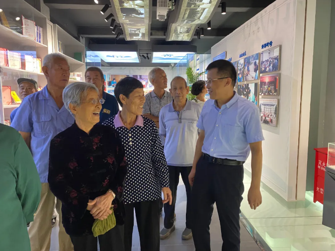 重山集團“企業(yè)開(kāi)放日”活動(dòng)熱情不減68