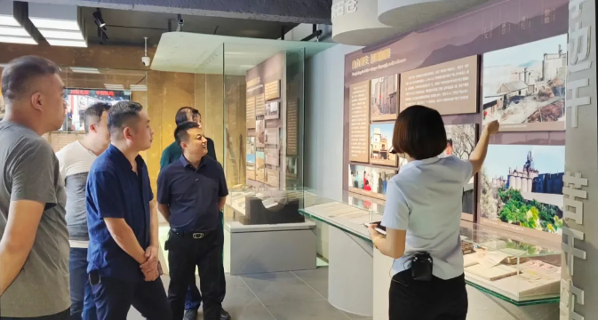 山東港基建設到集團參觀(guān)考察30