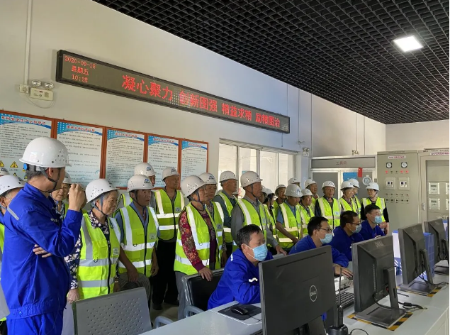 加強村企溝通 促進(jìn)和諧發(fā)展——南韓村民參加重山集團企業(yè)開(kāi)放日活動(dòng)95