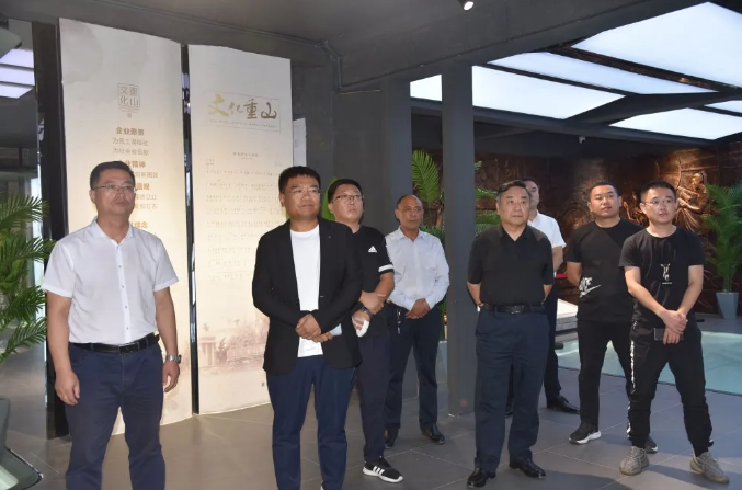 扎魯特旗到重山集團參觀(guān)考察33