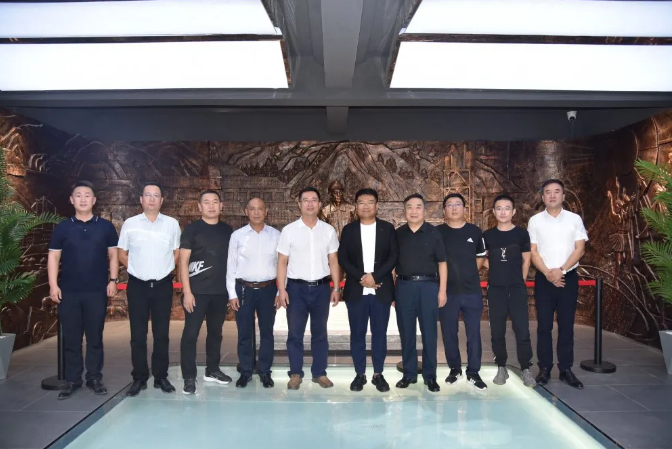 扎魯特旗到重山集團參觀(guān)考察33