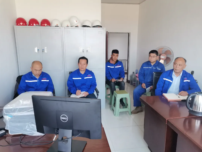 螢澤礦業(yè)組織集體學(xué)習36